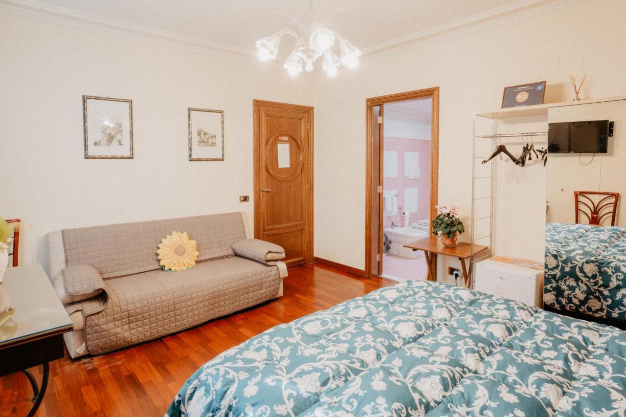 Villa Luigi XVI Taranto Luaran gambar