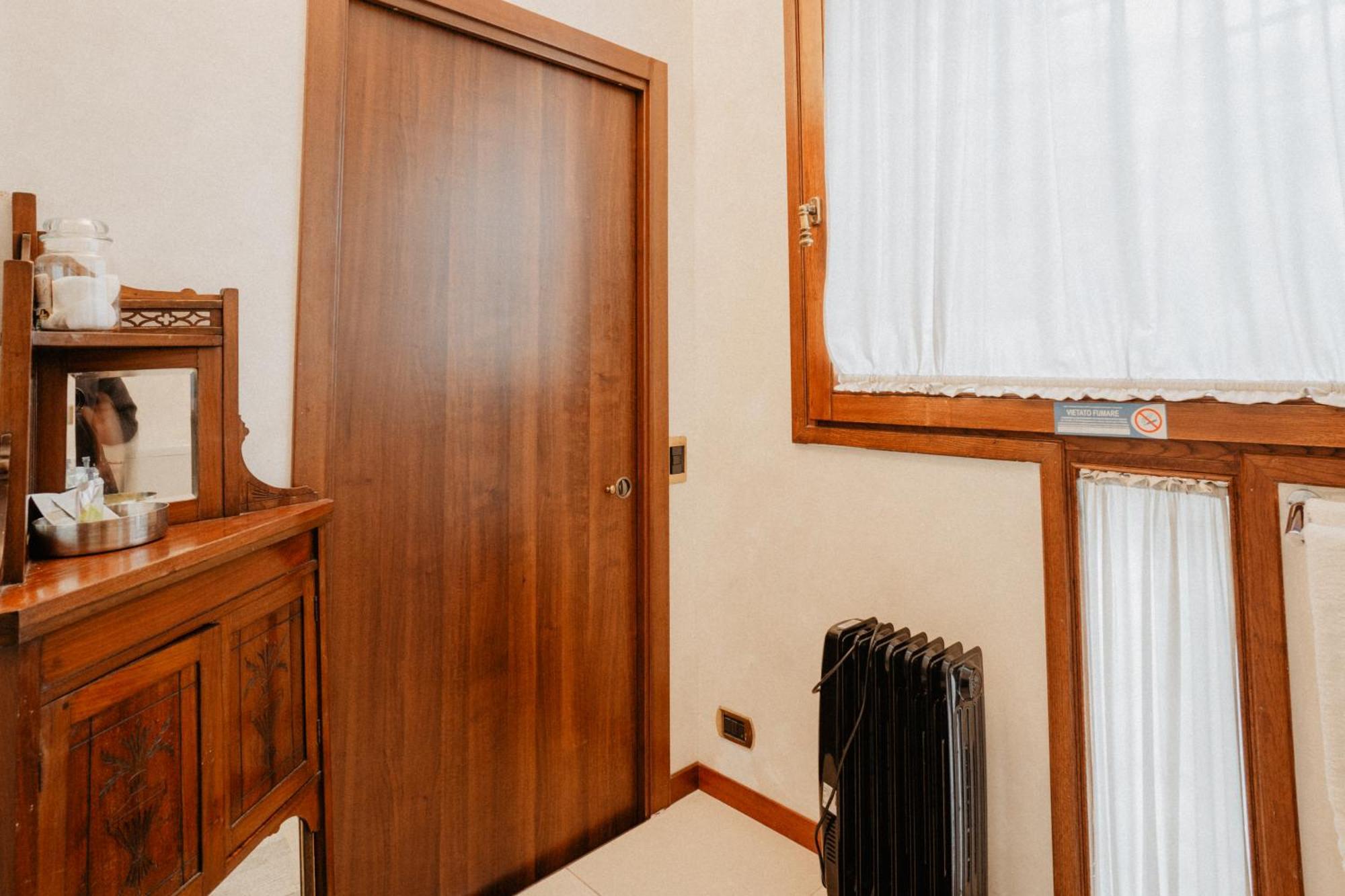 Villa Luigi XVI Taranto Luaran gambar