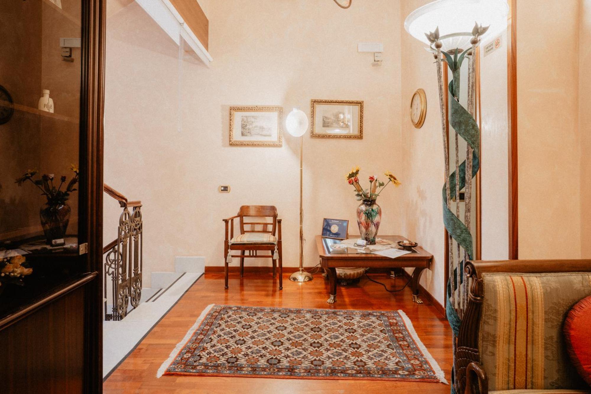 Villa Luigi XVI Taranto Luaran gambar